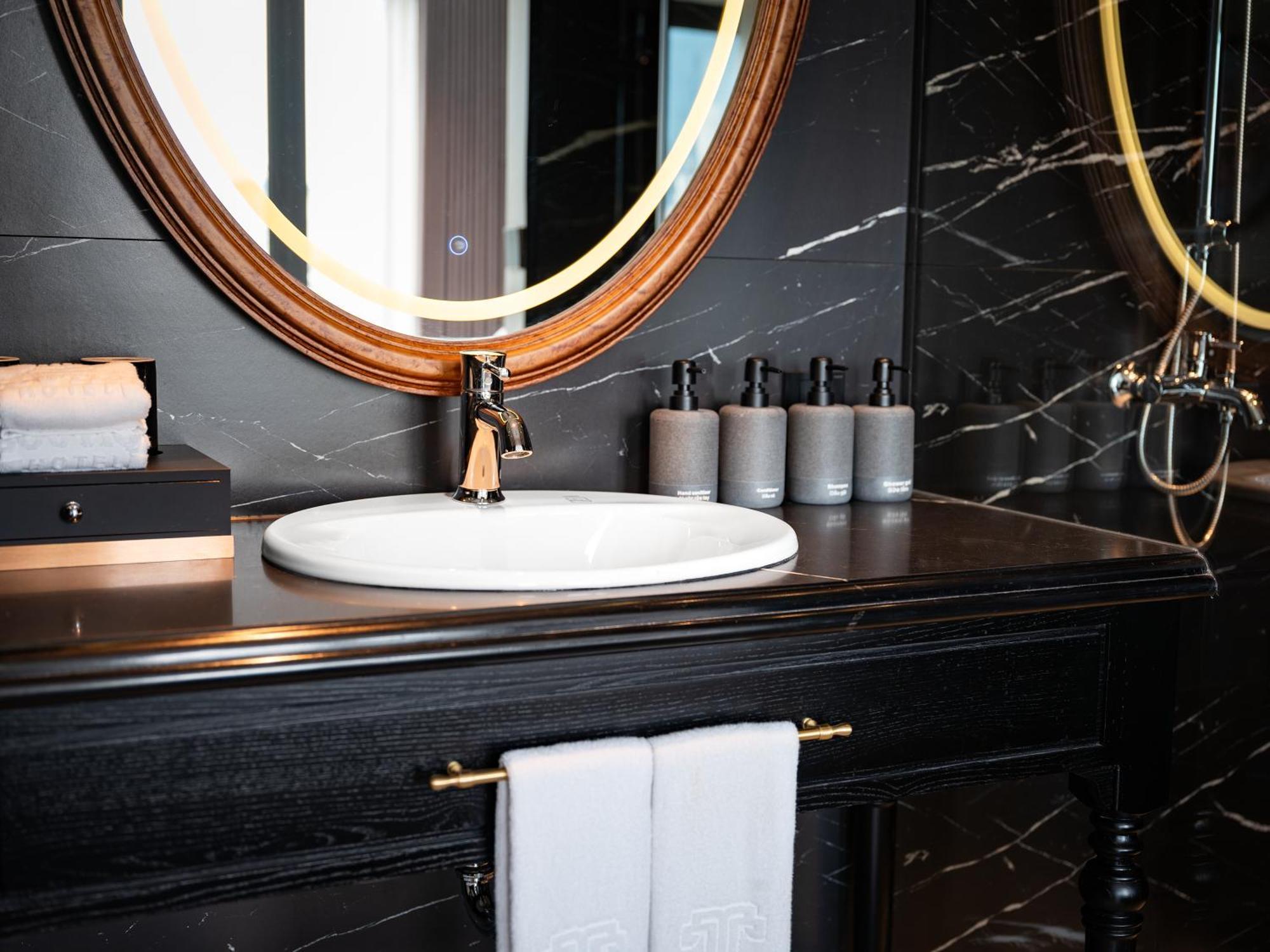 T Boutique Hotel Ханой Екстер'єр фото